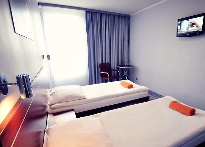 Slask Готель Вроцлав