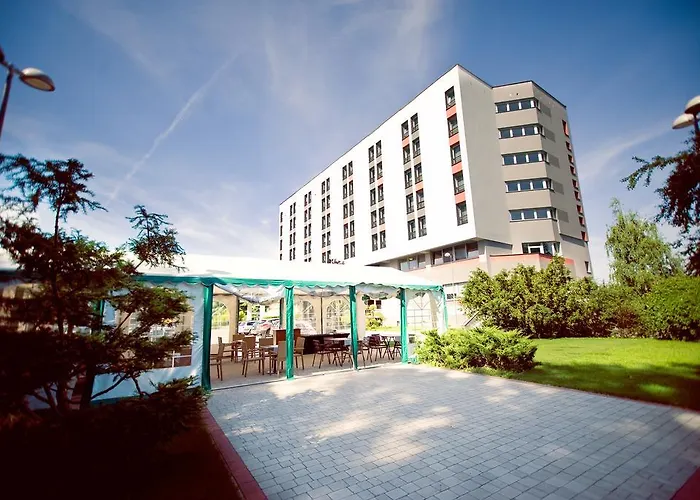 Slask Готель Вроцлав