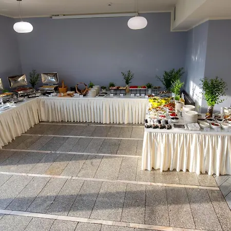 Slask Hotell 3*
